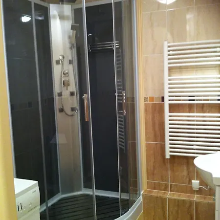F 2 Apartmán